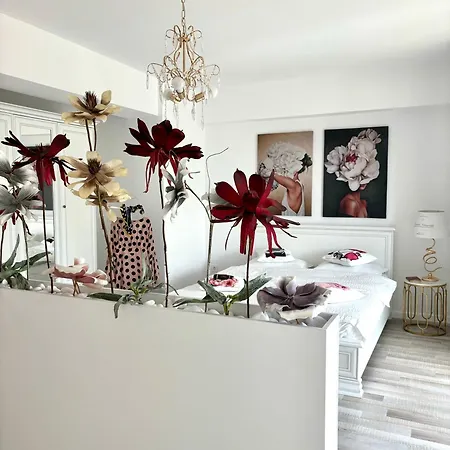 Aquilla Tower 8th Floor Panoramic View Апартаменти